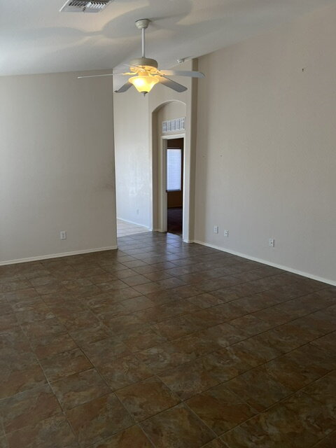 Building Photo - "Charming 3-Bedroom Oasis with 2 Baths in Florence - 1,281 Sq Ft of Comfort!"