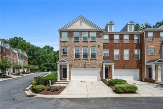 Building Photo - 4721 Creekside Villas Way