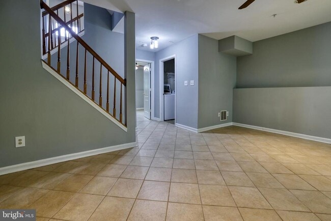 Building Photo - 30 Flaxleaf Ct