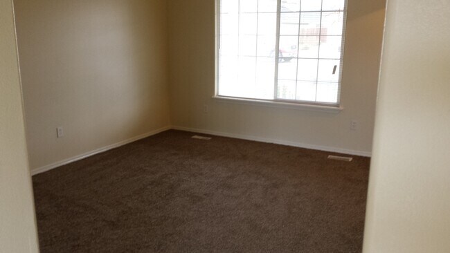 Building Photo - Meridian, 4 bedroom,2.5 Bathroom, 2 car garage, 1546 Sqft, Destiny Cove Sub.,
