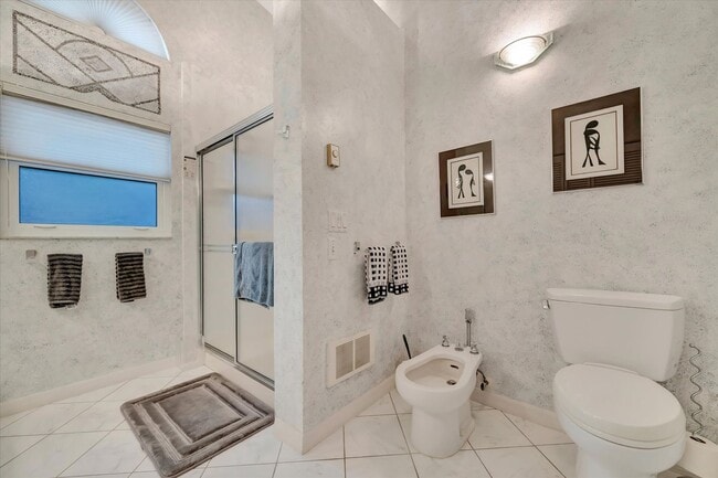 Building Photo - Furnished 3BR/3BA Home with Den, Heated Pool & Lanai in *The Meadows* Sarasota