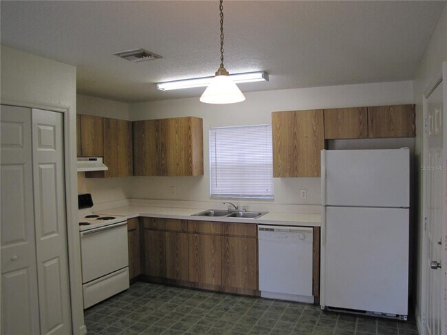 Building Photo - 3404 N Garrison St