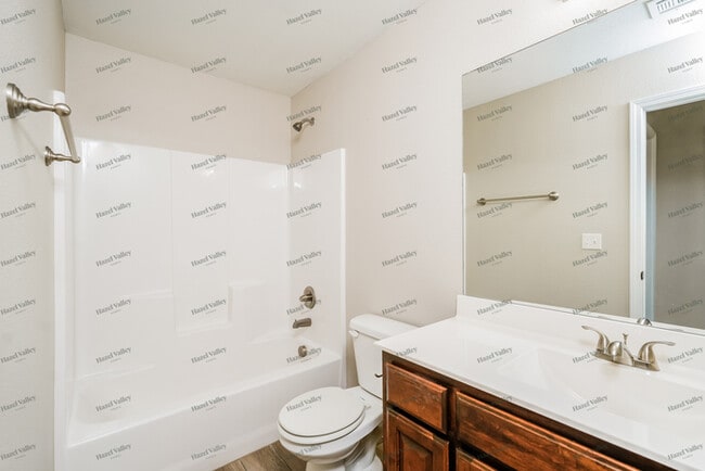 Building Photo - 3417 E Quebec St