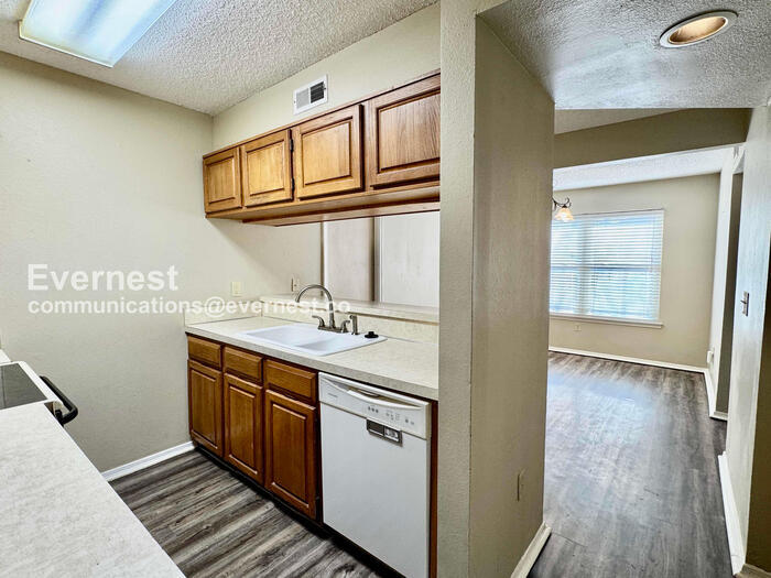 Building Photo - 6804 S 78th E Ave