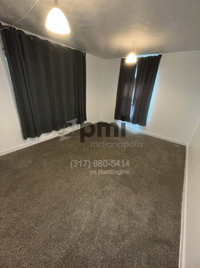 Building Photo - 635 Phaeton Pl