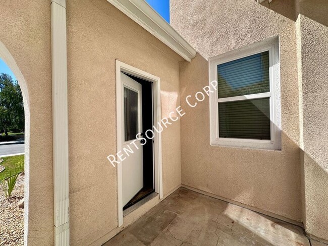 Building Photo - 16339 Mountain Ln