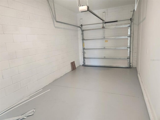 Building Photo - 2724 Skyline Lp