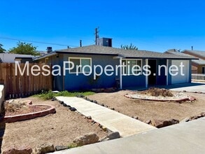 Building Photo - 820 Caliente Dr