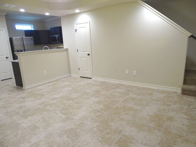 Building Photo - 6411 Luglio Ln