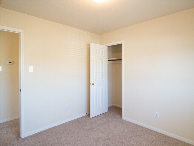Building Photo - 21843 Grassy Hill Ln