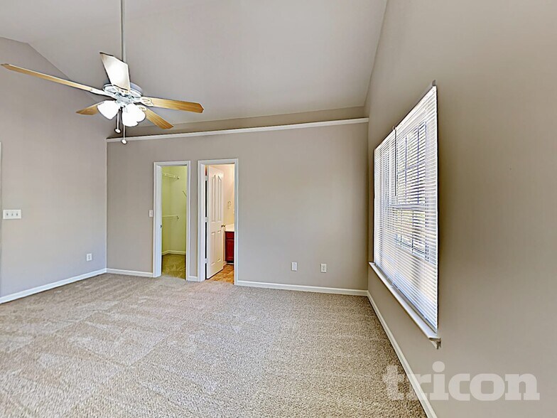 Building Photo - 1111 Rolette Ct