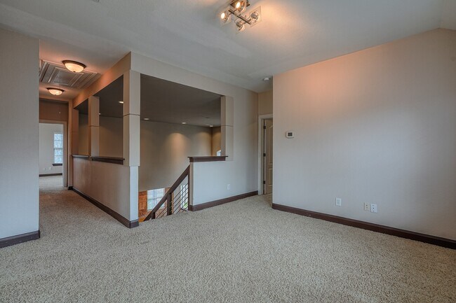 Building Photo - 42 Rocky Point Ct