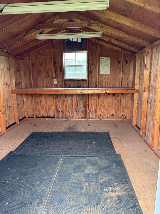 Building Photo - Charming 3 Bed, 2 Bath Home in Maiden – Pe...