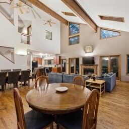 Building Photo - 640 Northbrook Dr