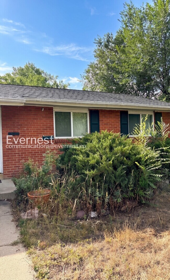 Building Photo - 380 Martin Dr