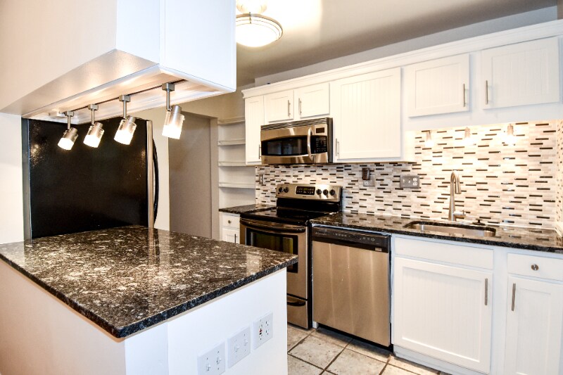 Building Photo - 3416 S Utah St