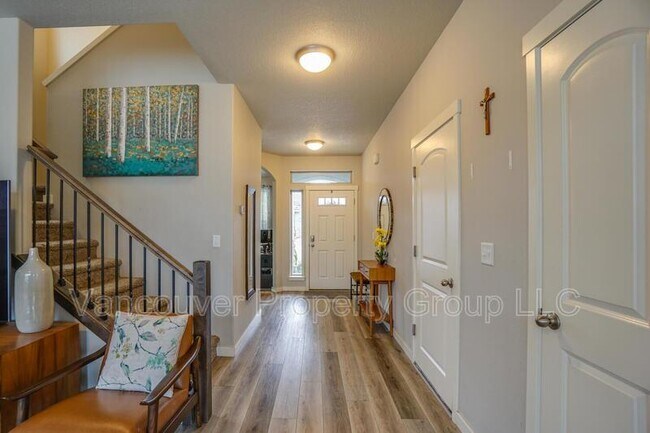 Building Photo - 14303 NE 107th St