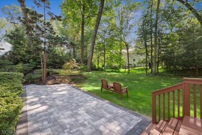 Building Photo - 19 Braidburn Way