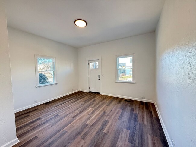 Building Photo - 3 bed 1 bath Dayton, KY