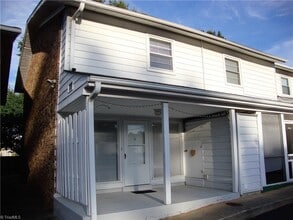 Building Photo - 101 Oxford Pl