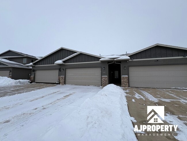 Building Photo - 9402 W Broek Dr