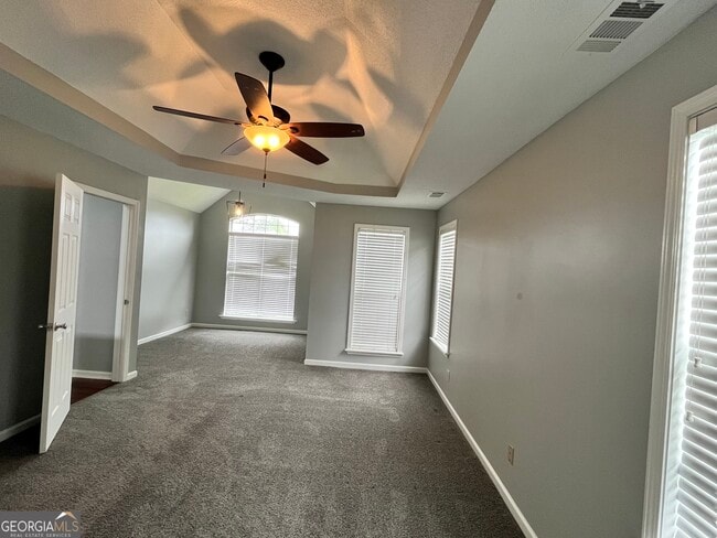 Building Photo - 102 Myles Ln
