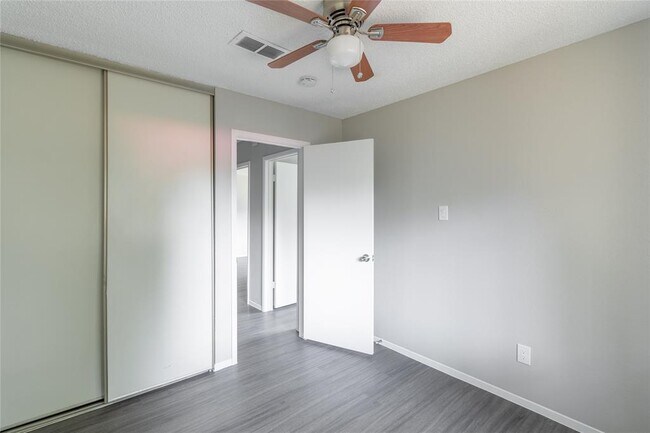 Building Photo - 3118 Lucida Ln