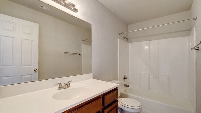 Building Photo - 2206 Pennsylvania Ave