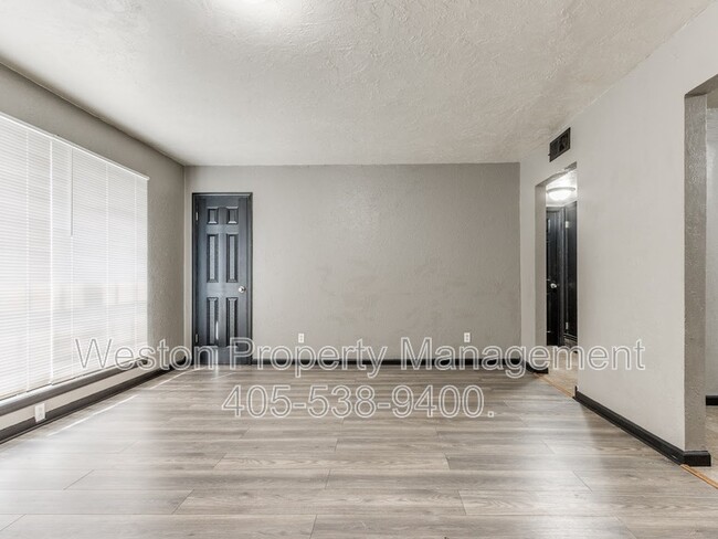 Building Photo - 1608 Magnolia Ave