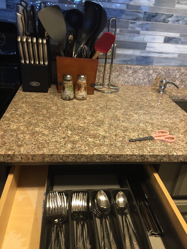 Building Photo - 1020 15th St