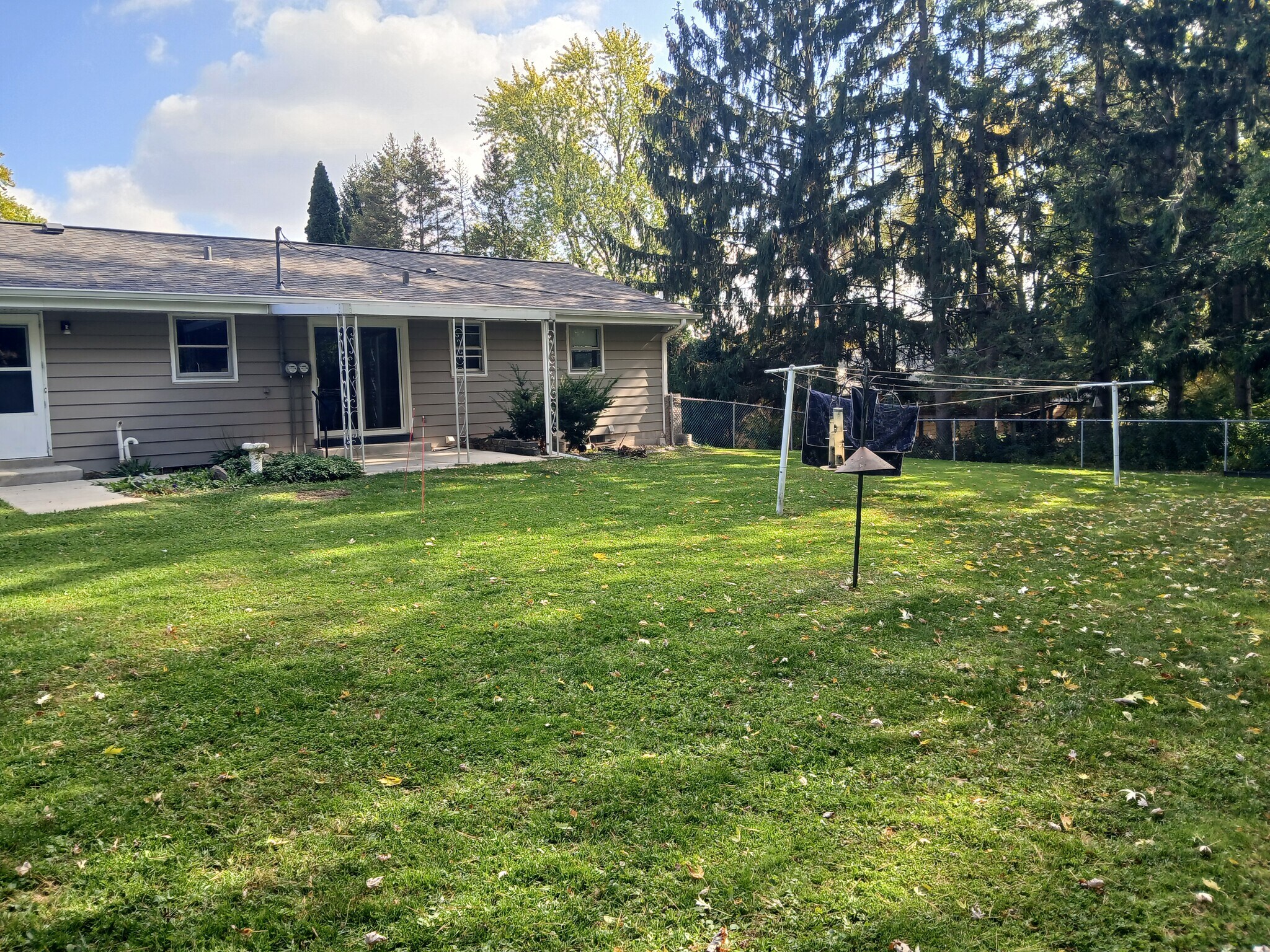 Back yard - W360N7335 Brown St