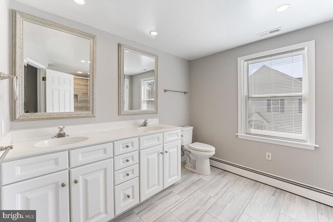 Building Photo - 4236 Florida Ave