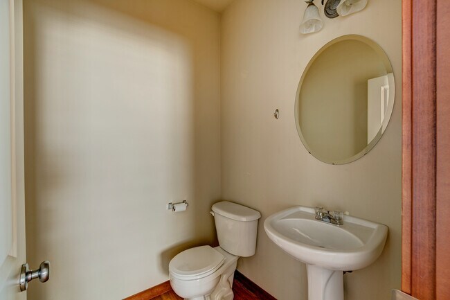 Building Photo - Spacious Bothell Home for Rent!