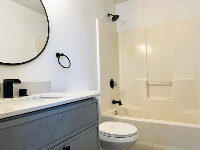 Building Photo - 234 Jonathans Way