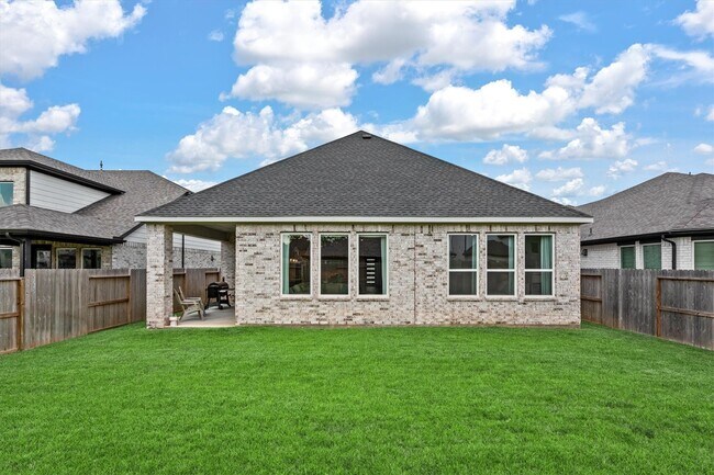 Building Photo - 10710 Verdant Hl