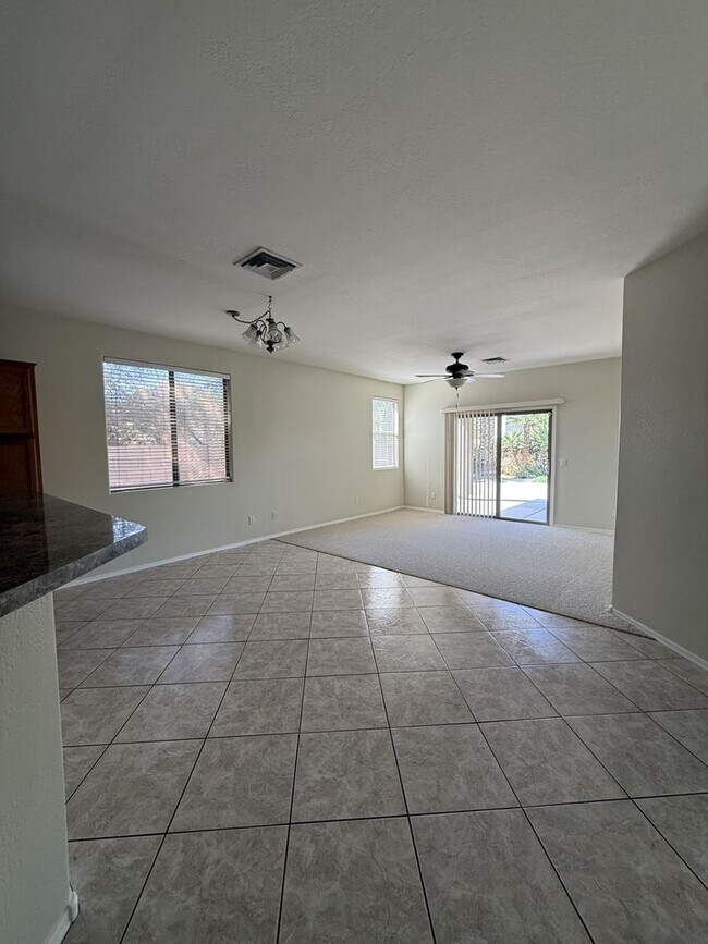 Building Photo - 4168 E Rainbow Dr