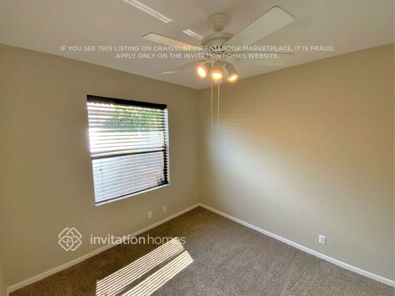 Building Photo - 1145 E Magnolia Cir