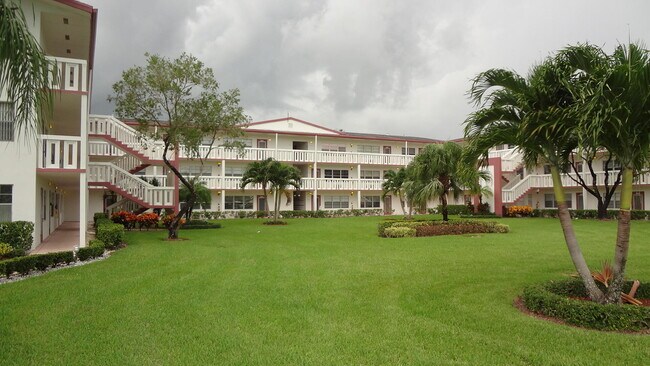 Primary Photo - 271 Fanshaw G