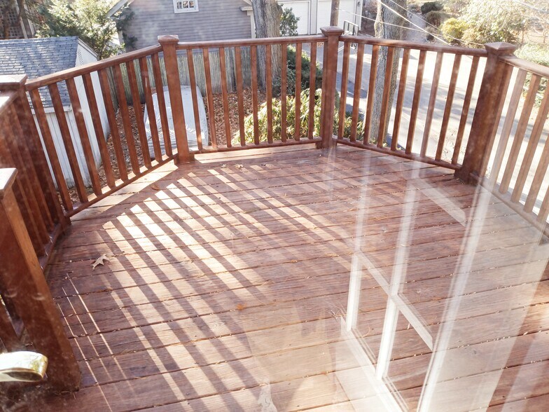 Building Photo - 53 Crescent Ave