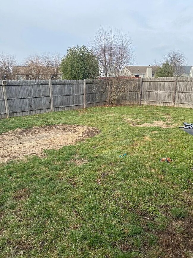 Building Photo - 2026 Bridgewater Cir
