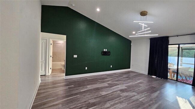 Building Photo - 1011 Snively Cir