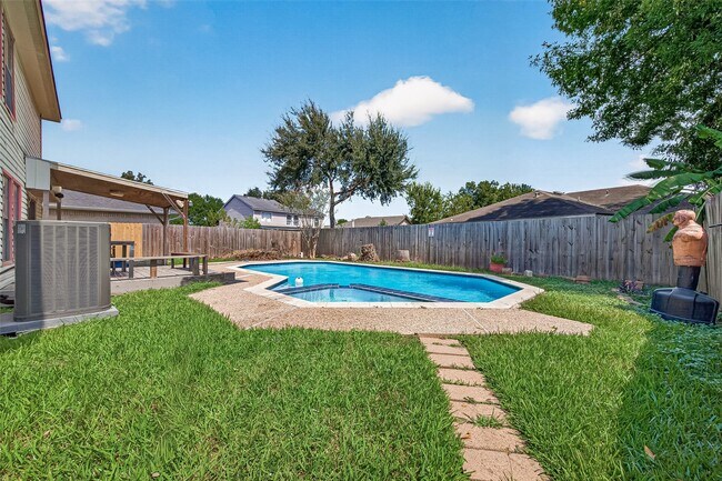 Building Photo - 6419 Paso Del Sol Dr