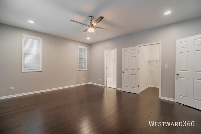 Building Photo - 1906 W 17th St