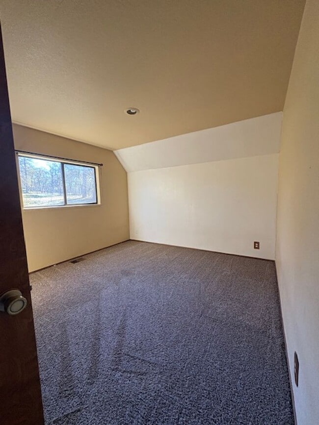 Building Photo - 4BD/3BA Home