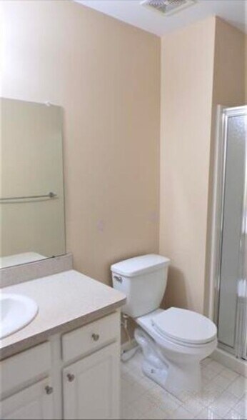 Building Photo - 9026 Newport Way