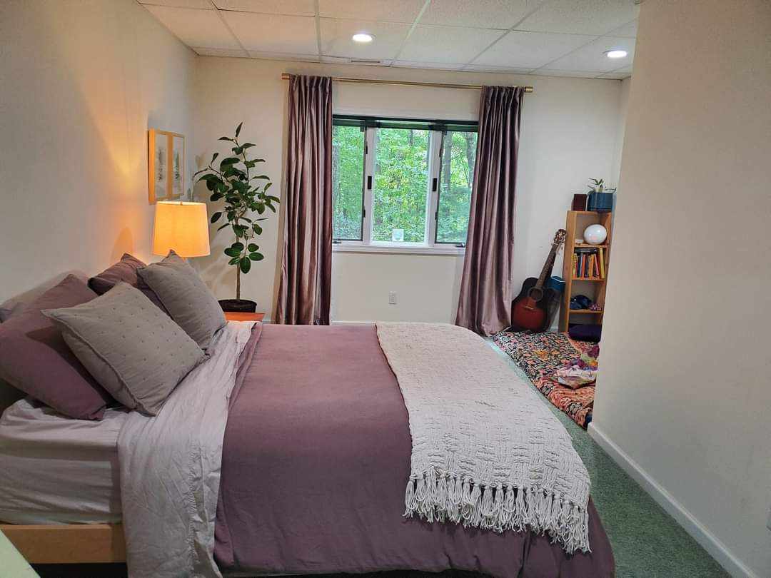 Building Photo - 10 White Birch Dr