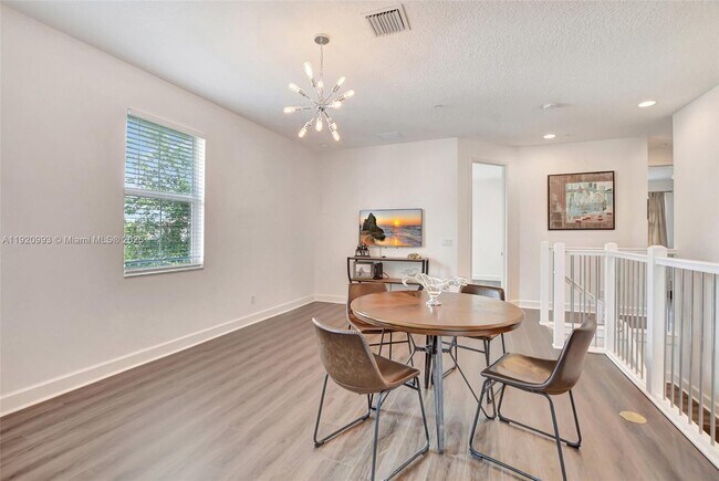 Building Photo - 6657 Quiet Wave Trl