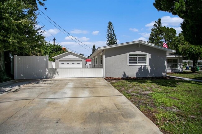 Building Photo - 4602 W Hawthorne Rd