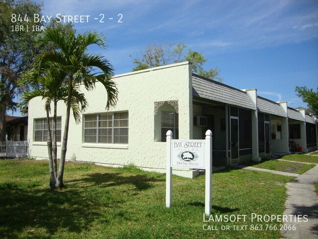 Building Photo - 844 Bay St