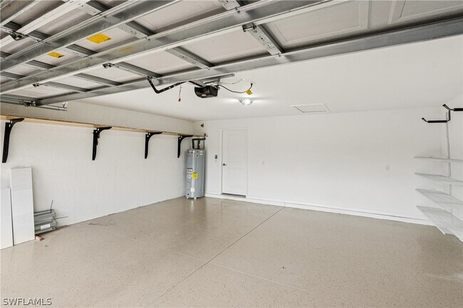 Building Photo - 1751 Alameda Dr